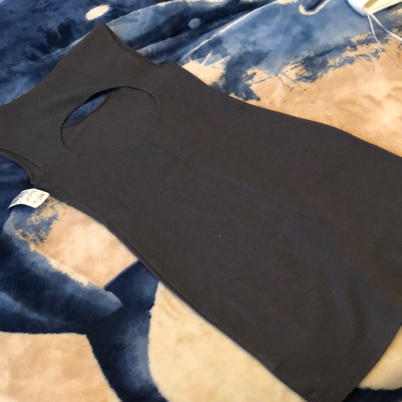 Dress - Picture 2 of 5